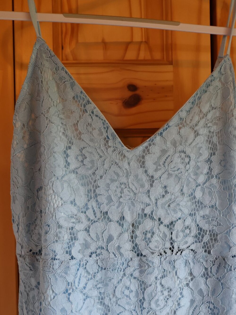 PrettyLittleThing Pale Blue Lace Midi Dress - Picture 3 of 5